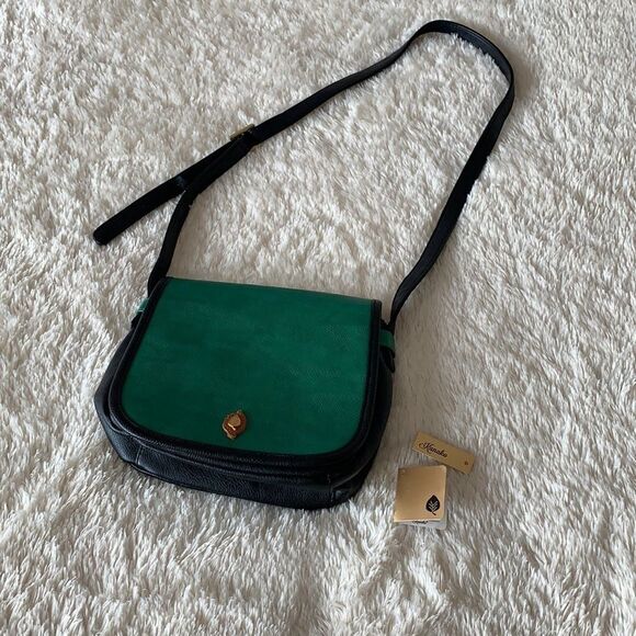 Kanako green purse - Picture 1 of 16